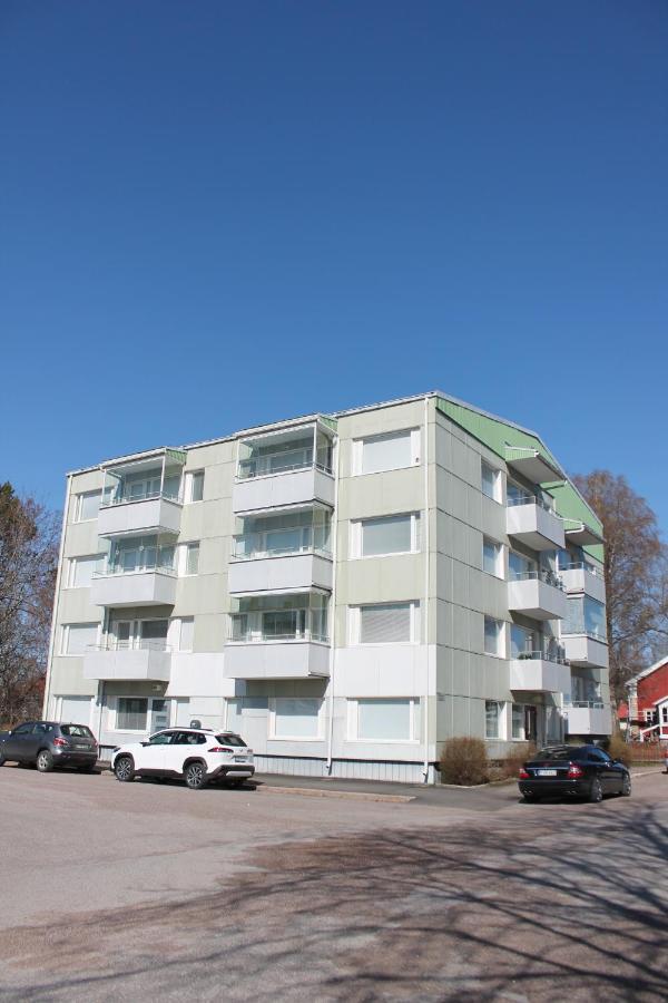 Hieno Kaksio Keskustassa Rauhallisella Alueella Loviisa Exterior foto